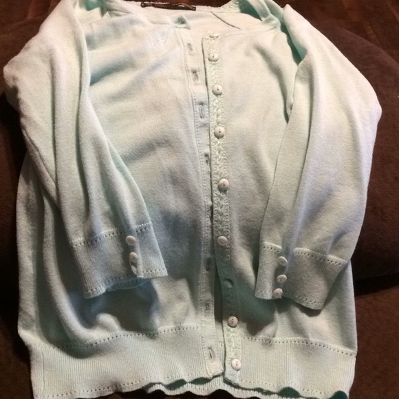 ❌SOLD❌ Maurice’s 3/4 cardi - Picture 2 of 2